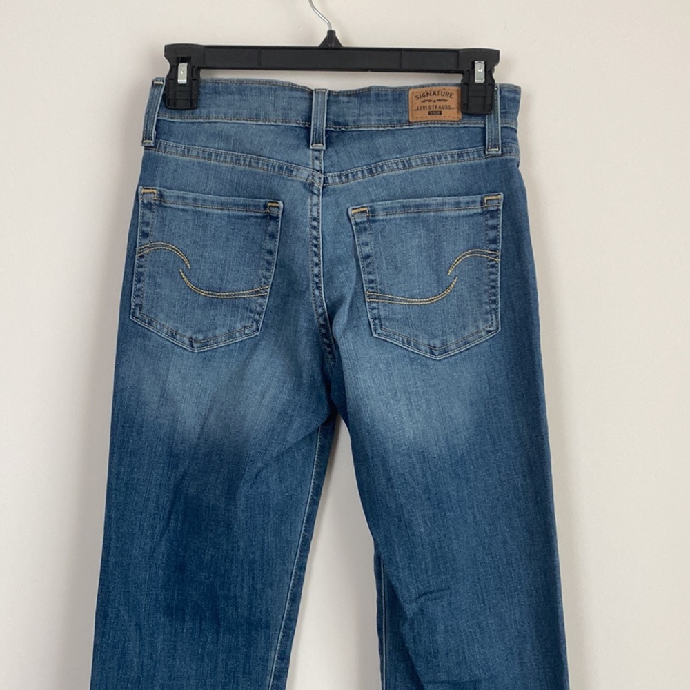 Levi’s Bootcut Totally Shaping Jeans - Picture 10 of 12